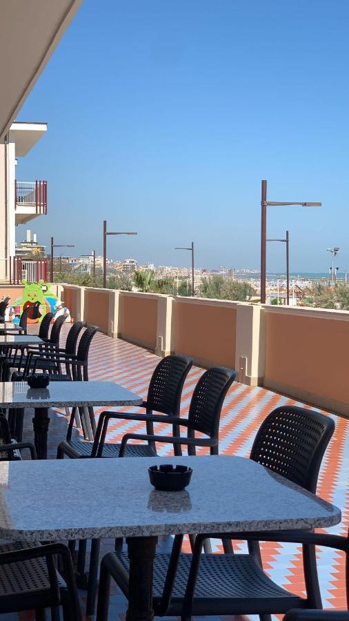 Hotel Alexander Resort Rimini Exterior foto