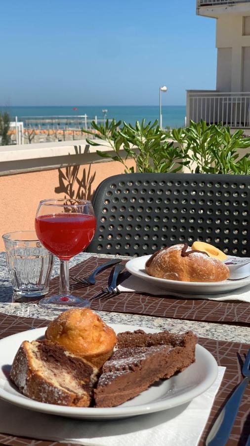 Hotel Alexander Resort Rimini Exterior foto